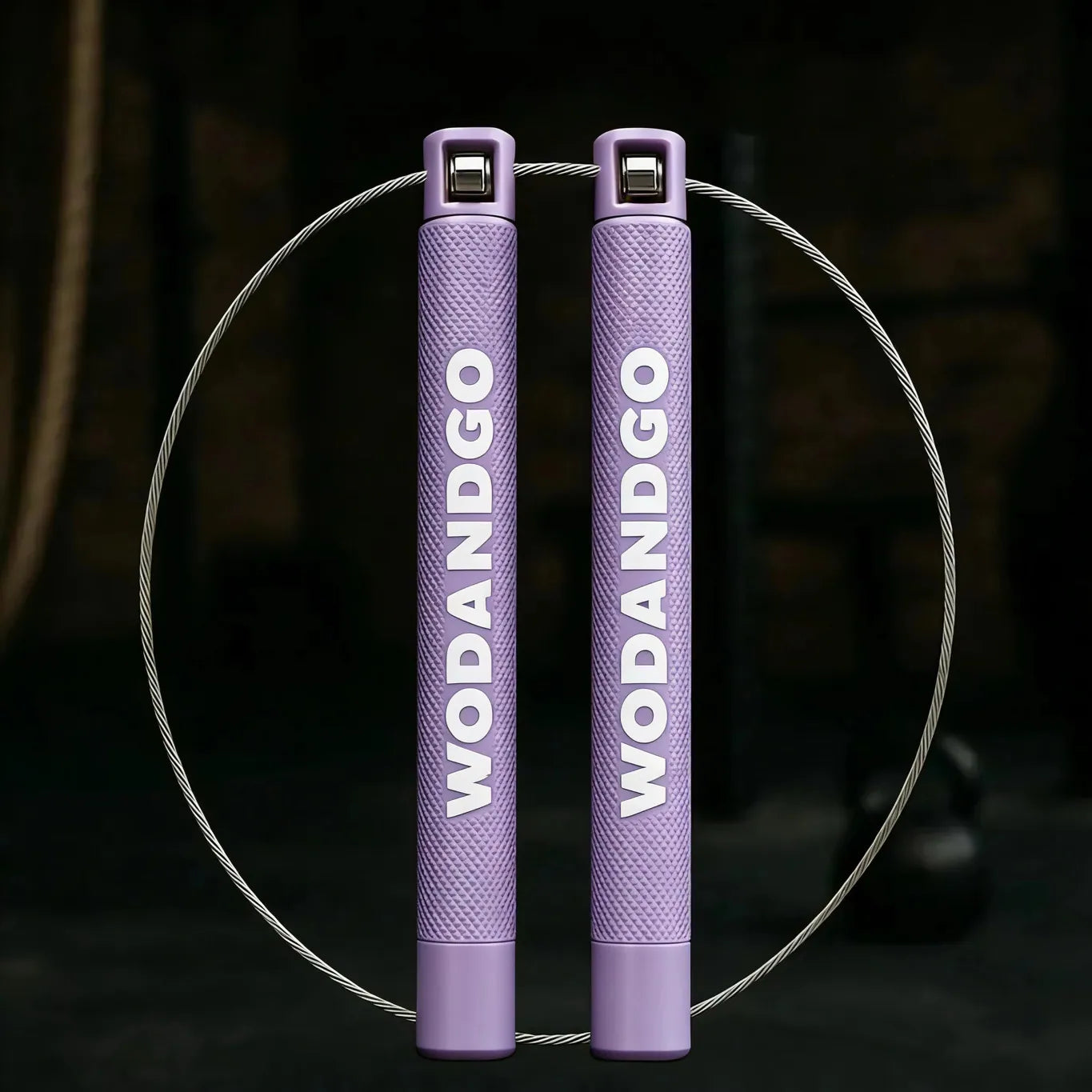 Corde a sauter pour la pratique des double unders de couleur lila