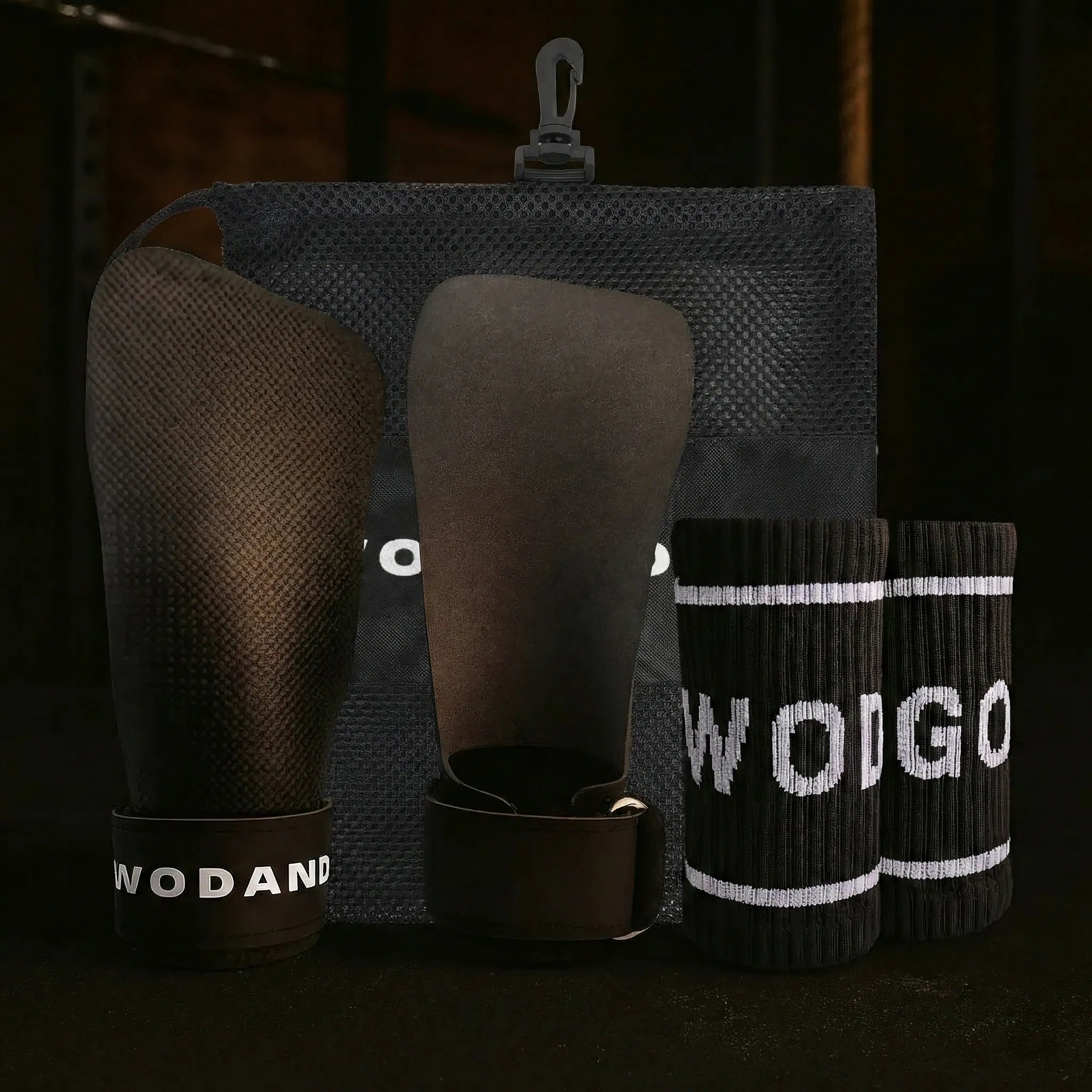 maniques gym en carbon noir avec magnésie pour la gymnastique, le crosstraining et le fitness