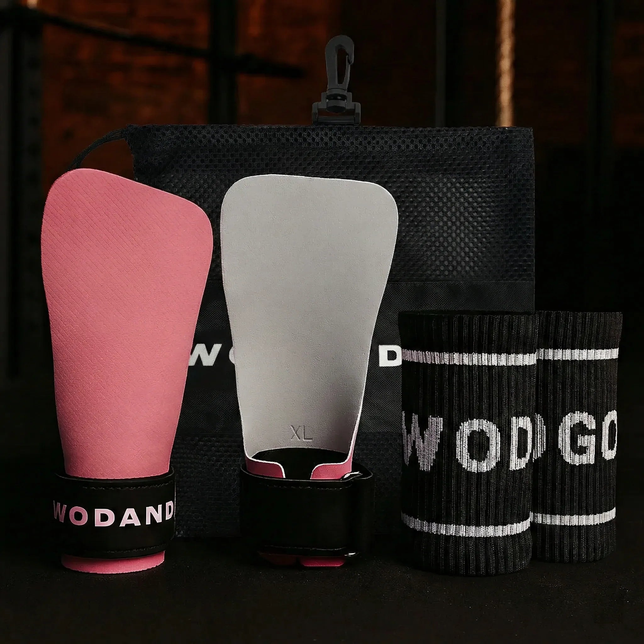 Pack de maniques gym en carbon rose pour pratiquer la gymnastique et le crostraining 